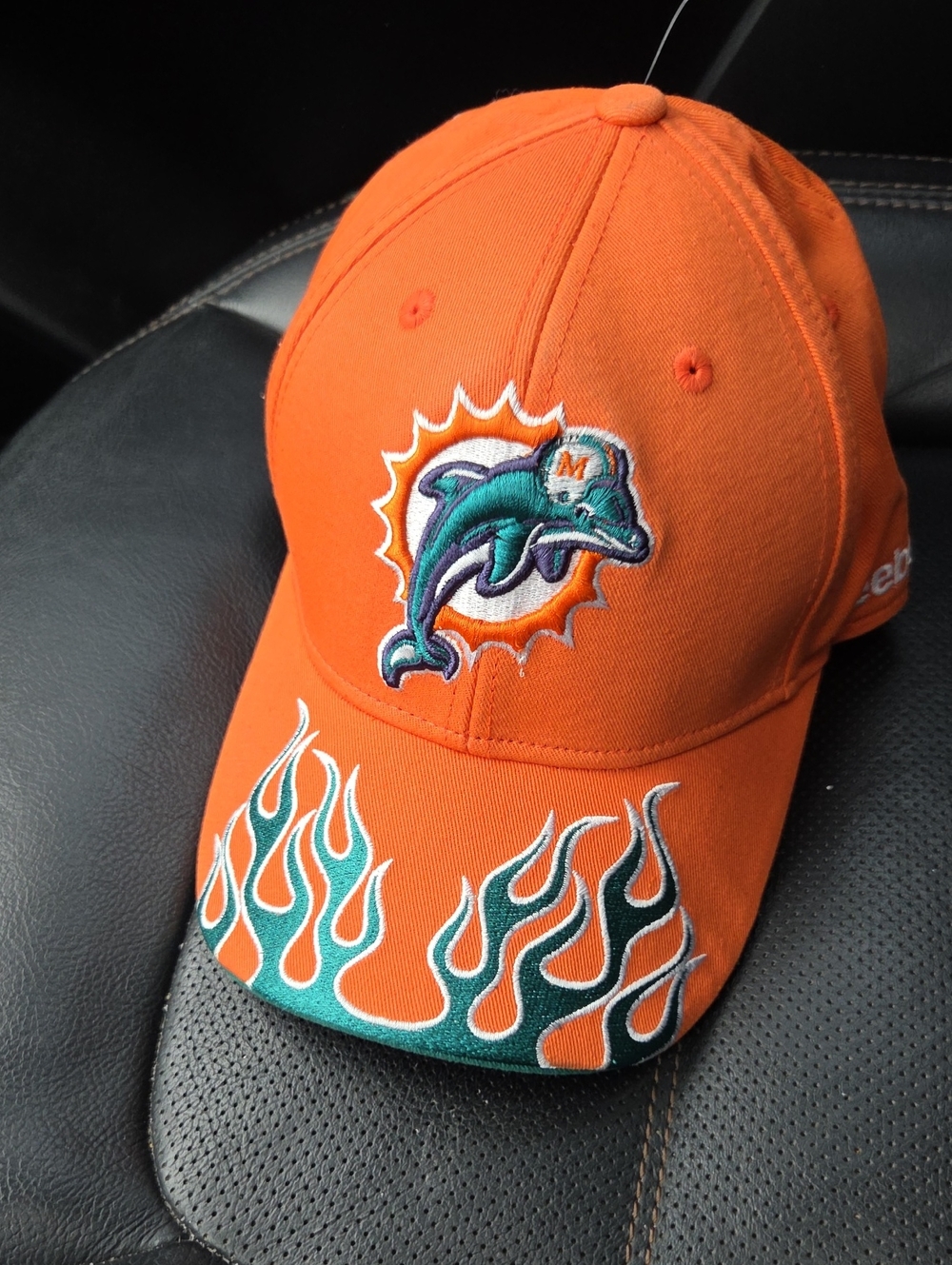 NFL MIAMI DOLPHINS REEBOK TEAM APPAREL  Embroidered Baseball Cap